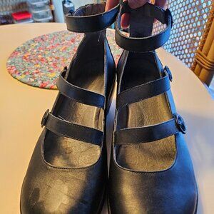 Jambu Penelope Pumps